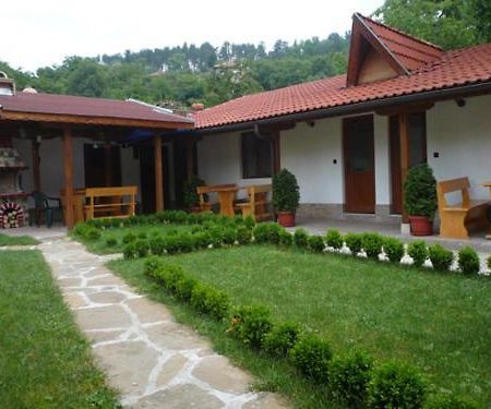 Къща За Гости Боляри Tryavna Exterior photo