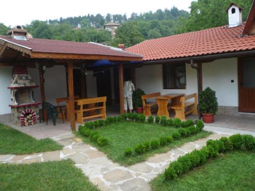Къща За Гости Боляри Tryavna Exterior photo